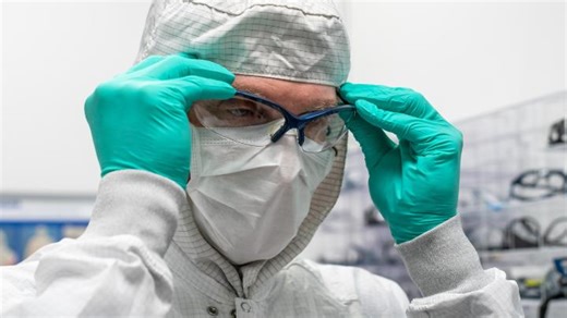 Imagine a room so clean that fewer than 100 particles exist per cubic foot of air. 💭 In our Class 100 clean rooms, every detail matters. From precision lighting to full-body suits and filtered air, everything is meticulously designed to protect our microelectronics powering tomorrow's technology. Discover what it takes to keep innovation this pristine and step into the clean room here ➡️ http://ms.spr.ly/6183tTW27 | Northrop Grumman Corporation