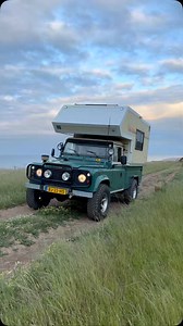 15K views · 2.8K reactions | Netherlands - UK. The first breakdown with my Land Rover. The gear selector rod had vibrated loose. Did a temporary quick fix and continued onwards! The adventure continuesgbsct #landrover #landrover110 #overland #overlanding #breakdown #adventuregirl #femalemechanic #overlandbuild #advanture #landrovergirls (Adventuregirl, breakdown, breaking down in old vehicle, landrover, overland, overland travel, 4wd) | Robin Hartman | Facebook