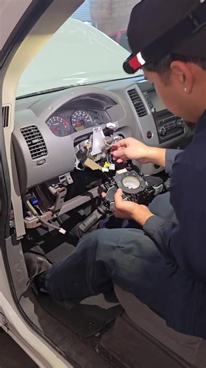 Clockspring replacment on a Nissan frontier. #shop #engine #carsoftiktok #mechanic #performance