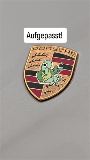 Lang - Reparatur und Service on Instagram: "Aufgedeckt! Der "Servietten-Mythos": Oft wird behauptet, Ferry Porsche habe das Logo in einem New Yorker Restaurant auf eine Serviette gezeichnet. Historisch ist das umstritten – wahrscheinlicher ist die Arbeit des Ingenieurs Franz Xaver Reimspieß. #porsche #logo"