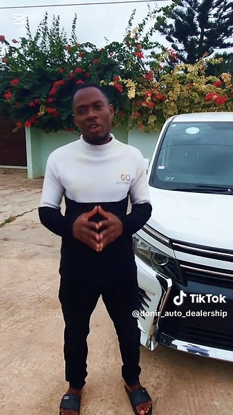 2014 Toyota Voxy for Sale: Spacious 8-Seater