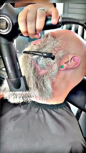 David Alaba’s haircut strong and versatile 💪💇‍♂️ 🇦🇹