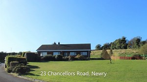 1K views | ퟐퟑ 퐂퐇퐀퐍퐂퐄퐋퐋퐎퐑퐒 퐑퐎퐀퐃 #퐍퐄퐖퐑퐘 ퟒ ퟏ £ퟐퟑퟓ,ퟎퟎퟎ This 4 bed detached bungalow occupies a spacious site on approximately 2 acres and is located within close proximity to the Dublin/Belfast A1, Newry Train Station and Newry City Centre. ☎️ Call the sales team on 028 3026 6811 to arrange a viewing  Visit https://bit.ly/32DyhKI for more information | Best Property Services | Facebook