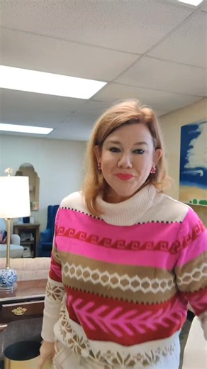 Monday Morning Pep Talk with Oklahoma City based Community Real Estate Broker, Lecye Doolen. This week's message, "Make a List!" Have a happy Holiday Season! #listentolecye #lecyethebroker #lecyetherealtor #communityrealestate #communityreok #mondaymotivation #realtorpeptalk #realtoradvice | Lecye Doolen