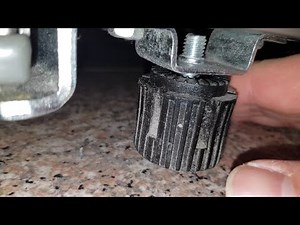 LG Refrigerator-Freezer. Inverter Linear Compressor. 10 Year Warranty: how to adjust the feet