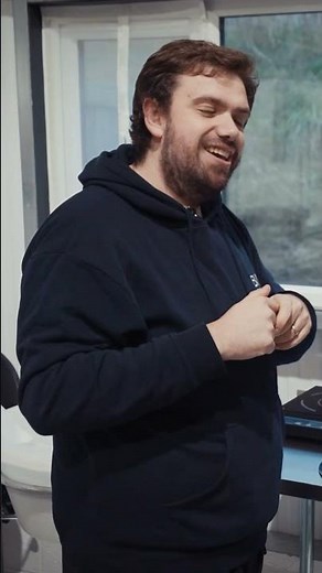 This chocolate grinding trick reveals how flavour is developed #foodscience