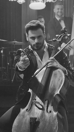 C’mon baby, dance with me, make me SWAY! 💃 🔥 #HAUSER #cello #sway #dance #youtube