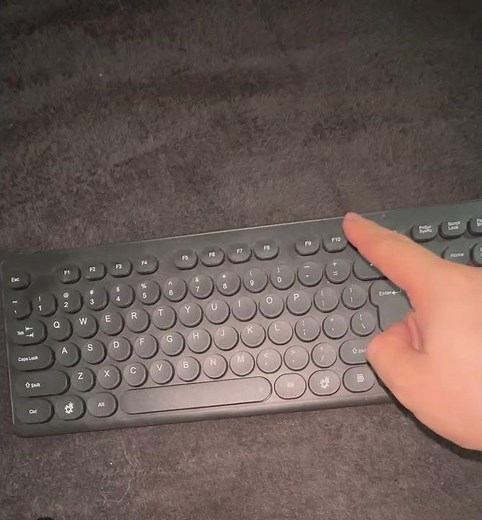 TUTORIAL HOW TO PRESS "F11" ON KEYBOARD