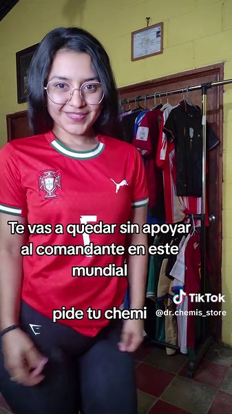 👕🔥 Rumbo al Mundial 2026 ⚽ Si sos fan del comandante… no te quedés sin la tuya. Pedí tu chemi y apoyá a tu ídolo como se debe. 🇵🇹🐐 #Mundial2026 #CristianoRonaldo #Futbol #DrChemi #ElSalvador