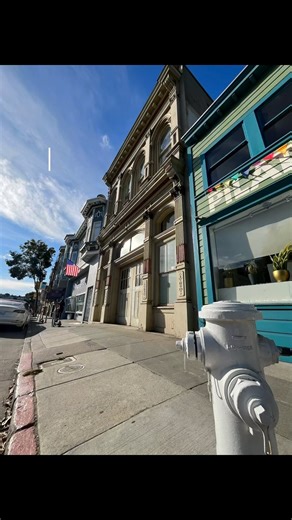 #ThisOldFirehouse is on Valencia street and is the oldest standing San Francisco firehouse, built in 1883 with brick and cast iron details. Originally Engine co 13 it also housed Battalion 6 and later Division 3. It was sold at auction in 1959. | San Francisco Fire Department