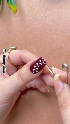 💅😍Nail art with safety pin tutorial #shorts #simplenails #nailart2026