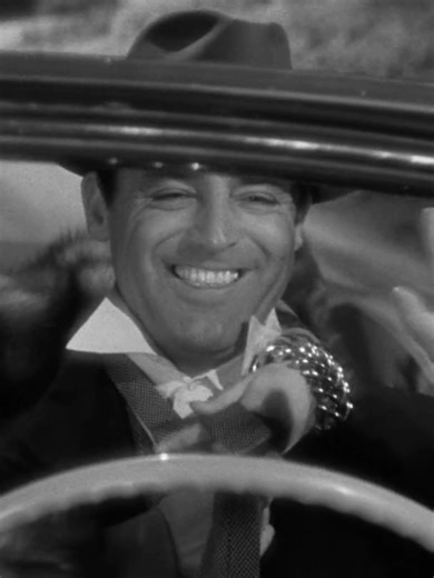 The 10-Second Crush Test – Cary Grant in Mr. Lucky (1943) #carygrant #mrlucky #classicinema #oldhollywood #nostalgicscreenfan
