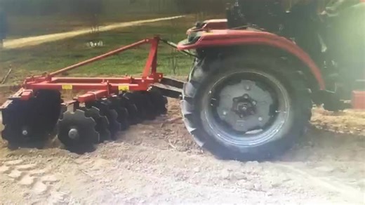 Lightweight Disc Harrow for Agricultural Use, Used for Soil Breaking and Stubble Removal in Orchards.