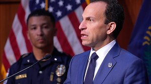 Mayor Greenberg signs ordinance adding stricter penalties for copper wire theft