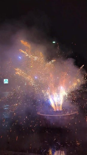PYROLAND Leuchtkäfer Lambada - FONTÄNE🌋🎇🧨 #silvester #feuerwerk #fireworks#vuurwerk#pyroland #foryou