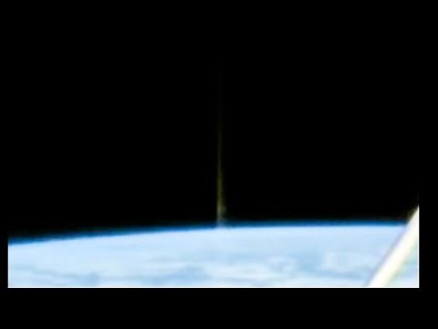 MASSIVE Light Beam Shoots Into Space From Earth On ISS live feed.
