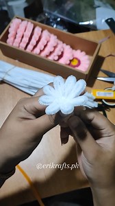 2.7M views · 38K reactions | Fuzzy Wire Daisy Tutorial || EriKrafts PH #erikraftsph #gawangerikrafts #fypシ゚viralシfypシ゚ #fuzzywireflower #fuzzywire #tutorial #daisy | EriKrafts PH | Facebook