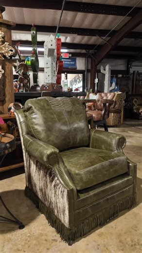 Ever wondered how to give your home true Western charm? Let’s explore. 🤎✨ Our handcrafted chairs blend top-grain leather, exotic hides, and ranch-inspired details for the perfect Western home upgrade. Drop your favorite in the comments — the green leather or the axis hide? 👇 #WesternDecor #HomeDecor #CountryVibes #RusticFurniture #RanchAesthetic | The Vault Rustic Furniture