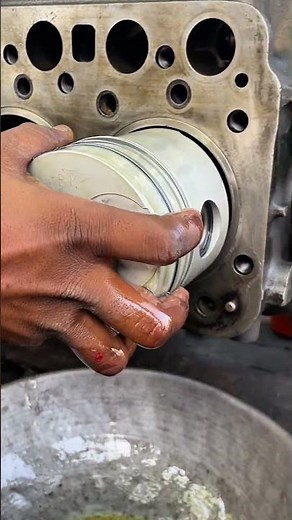Fastest way to install piston process #viral #automobile #shorts