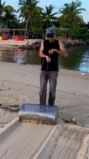 Beach Clean Up – Treasure Hunt So Many Random Items Hidden Under the Sand! #beachcleanup #beach