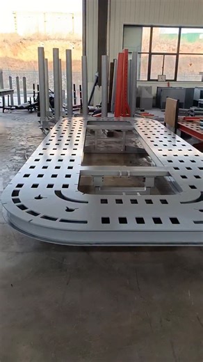 Frame machine Car lift Wheel alignment on Instagram