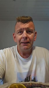Syksyn ja pikkujouluajan keikat myydään nyt kovaa vauhtia. Minkälainen silmälasikokoelma kulkee matkassa, se selviää seuraavalla videolla. Ota yhteyttä imitaattori@mattipeltola.fi tai 0443369923 | Imitaattori Matti Peltola