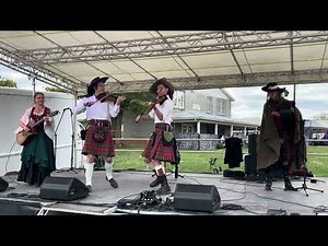 Sibling Rivalry Fiddle Band Irish Medley My Love She Is But A Lassie Yet, Old Gray Cat, Washer Woman