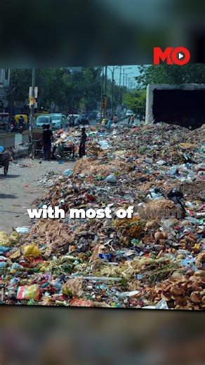 This time, civic issues took centre stage over traditional politics! From water and electricity to pollution and public transport, voters prioritized everyday concerns over party lines. Is this a shift in Delhi’s political landscape? #DelhiElections2025 #AAP #BJP #Congress #ArvindKejriwal #NarendraModi #DelhiElections #Issues #Developement #MO #IndiaToday | India Today