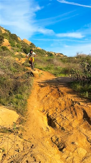 Bronson Moore on Instagram: "Rode with some friends today at Rocky Peak on the BMB Mule DH with an over 1470mm wheelbase, 525mm chainstay, and 59 degree headtube angle all designed around the Gen 1 150mm RR (Raised Reversed) stem. This bike plows and carves so good! 😄 It’s surprisingly nimble for how confidently it plows too! Would you try a geo this extreme?"