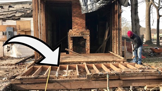 Metal detecting! You won't believe what we found under the porch! Diggin under abandoned house.