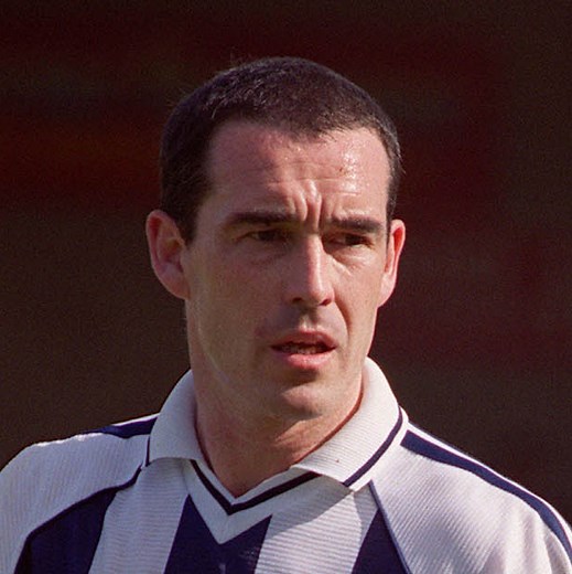 25K views · 625 reactions | 헠헔헥헖헛 ퟮퟮ, ퟮퟬퟬퟮ  Bob Taylor. Friday night. The City Ground. 83rd minute. Iconic.  | West Bromwich Albion | Facebook