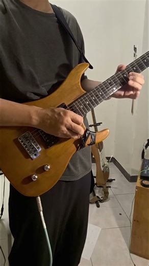 Sunday night jam practice on Washburn N1 with Zoom MS50G+ and Boss RC-3 part 1.5