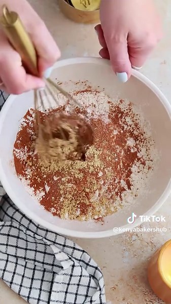 Deliciously Moist Carrot Cake Recipe