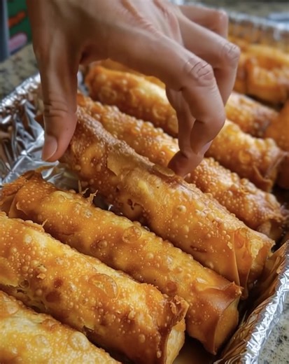 The moment I tasted these, I knew I couldn't stop at just 1!. Full recipe 👇 💬 | 𝑭𝒓𝒆𝒔𝒉 𝑫𝒆𝒕𝒂𝒊𝒍𝒔