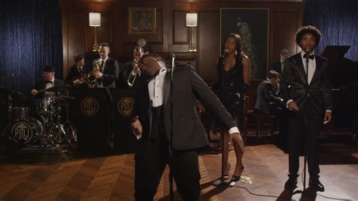 Enjoy this powerful classic soul ballad remake of the Kings Of Leon megahit, “Use Somebody.” feat. "Triple Threat" #pmjtour emcee Rogelio Douglas Jr. ✨See where PMJ is playing next: www.pmjtour.com | Postmodern Jukebox