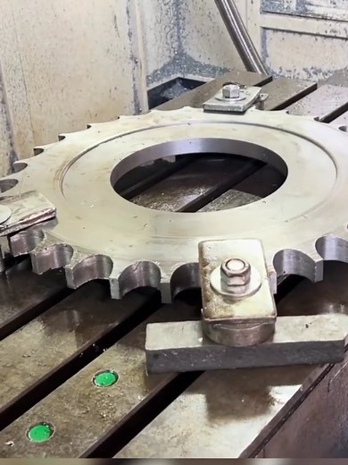 How a Brand New Excavator Sprocket Is Manufactured