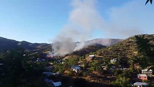 BISBEE FIRE: Evacuations are underway in Old Bisbee after a structure fire. Multiple fire and police agencies are working to control the blaze. http://on.kgun9.com/2qmcDdf Video courtesy: KGUN9 viewer Rafael Peralta Jimenez | KGUN 9