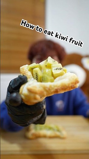 How to eat kiwi fruit 🥝