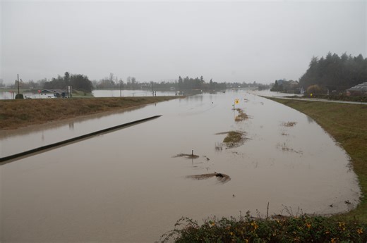Travel and power impacts possible in B.C. with winds, flooding potential - The Weather Network