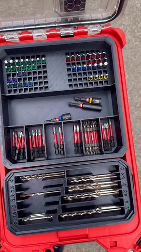 We flipped it. We shook it. We even dropped it 😤 And not a single bit moved. Our Low-Profile PACKOUT™ Bit Organisers lock your hex bits, extensions & drivers solid — no rattling, no mess, no lost bits rolling around the site. 💪 Jobsite-proof design ⚙️ Holds tight, even upside down 🇦🇺 Made tough in Melbourne Built for tradies who don’t baby their gear 👊 #milwaukeetools #packoutislife #milwaukeepackoutsystem #toolorganization #packoutaccessories | Code Breaker Labs