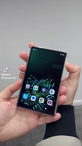 204K views · 4K reactions | เจ้าจอม้วน Moto Rizr ตัวจริง  #MotoRizr #Motorola #iaumreview | IAUMReview รีวิวมือถือ & อัพเดทข่าวไอที | Facebook