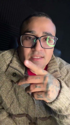 How to play the güira