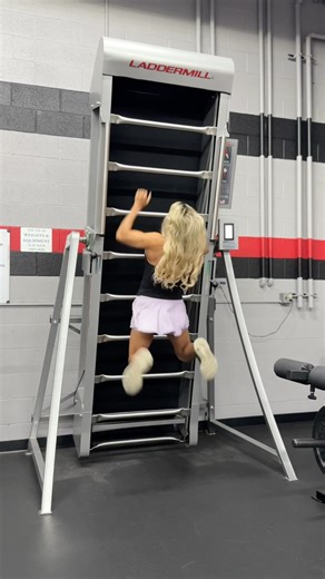 LOOK MA, NO LEGS 😳🔥 Laddermill Ninja Edition 💃🏽🥷 #shorts #viralshorts #ninja #challenge #fit