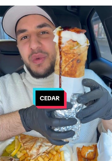 Ich teste CEDAR 😍❤️ Wo ihr uns findet? Skalitzer Straße 102, 10997 Berlin Kreuzberg, direkt am Görlitzer Bahnhof. Öffnungszeiten: Sonntag bis Donnerstag: 10:00-00:00 Uhr Freitag: 10:00-02:00Uhr Samstag: 11:00-02:00 Uhr Website: https://www.cedar-restaurant.de/ App: Cedar Restaurant #hungry #berlinfood #shawarma #foodlover @AbuGoku