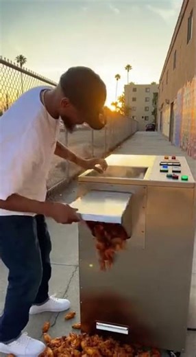Chicken Wing Machine #animal #shorts #funny #viral #kfc