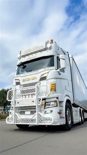 2026 Scania S-Series Ultimate – V8 Power Meets Elite Road Luxury | Full Review + Interior Tour