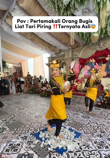 Pov: Pertamakali Orang Bugis Liat Tari Piring di Lampung