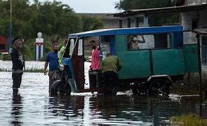 Hurricane Nora sweeps past Puerto Vallarta, heads north