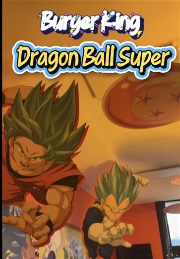 🔥 ¡BURGER KING SE CONVIRTIÓ EN DRAGON BALL! 🔥 Fui a ver la tematización y miren esto: Bills y Piccolo en la entrada, mesas temáticas, pósters, Goku, Vegeta y hasta un spot para fotos 😱🐉🍔 El menú sale mañana y obviamente voy a probarlo para contarles si lo vale 👀 ¿A quién llevarías? Etiqueta a tu dúo saiyajin 👇 📍@Burger King Guatemala 💳 @Círculo de Amigos Banrural #DragonBallSuper #BurgerKing #DesataTuPoder #lovaleonolovale #FoodieGuatemala