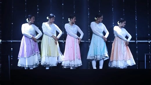 204K views · 7.8K reactions | Tum Ko Dekha To Yeh Khayal Aaya Ghazal Dance Jagjit Singh Hetal Makwana Venus Oza #Saregama #SaregamaMusic #Music #Performance #Singing #Song #Bollywood #Hindi #Cover #Instrumental | Saregama | Facebook